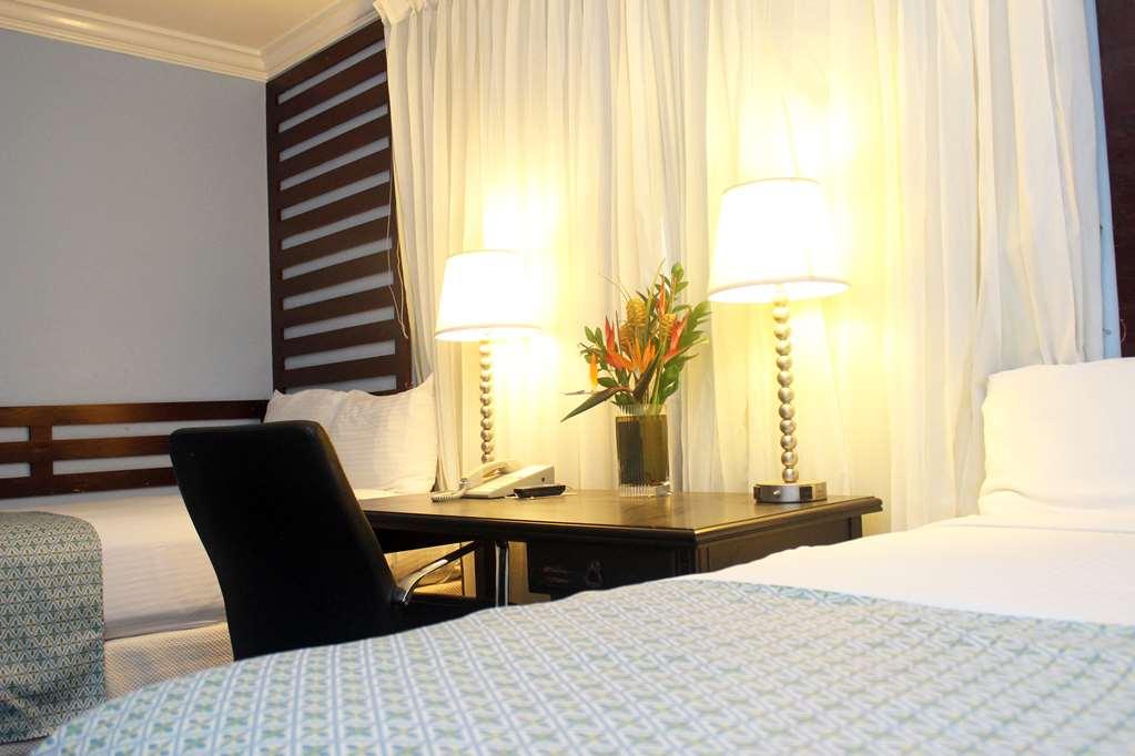 The Knutsford Court Hotel Kingston Pokoj fotografie
